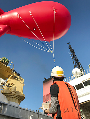 Balloon-borne observation on a research vessel